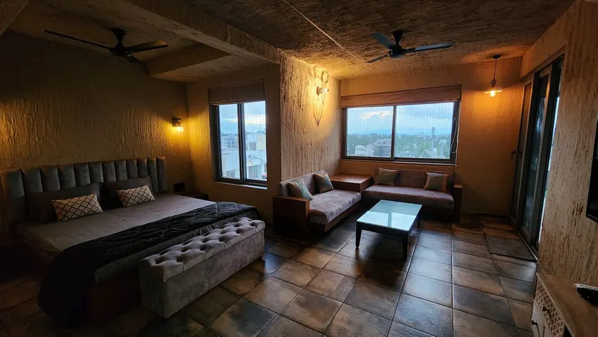 Revanta Studio Flat - Image 1
