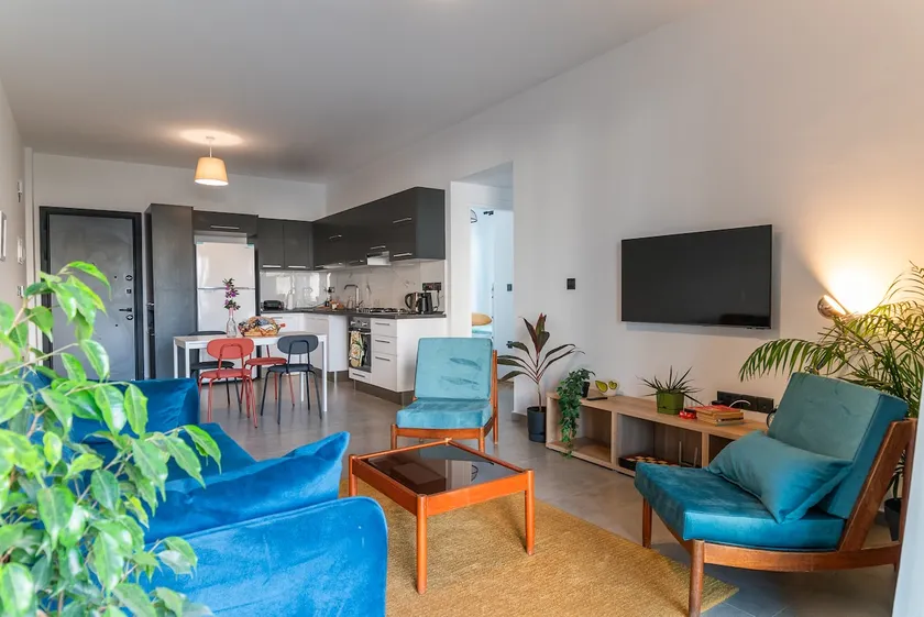 Spacious apartment close to the Old Town in the heart of Nicosia - Image 1
