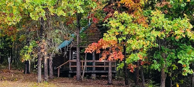 Iron Horse Moonrock Cabin 1 - Image 1