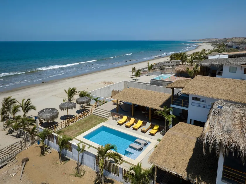 Casa Blanca - Villa in Canoas de Punta Sal - Image 1