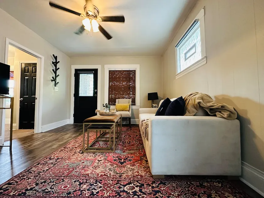 Lakewood Cozy Boho Apartment. - Image 1