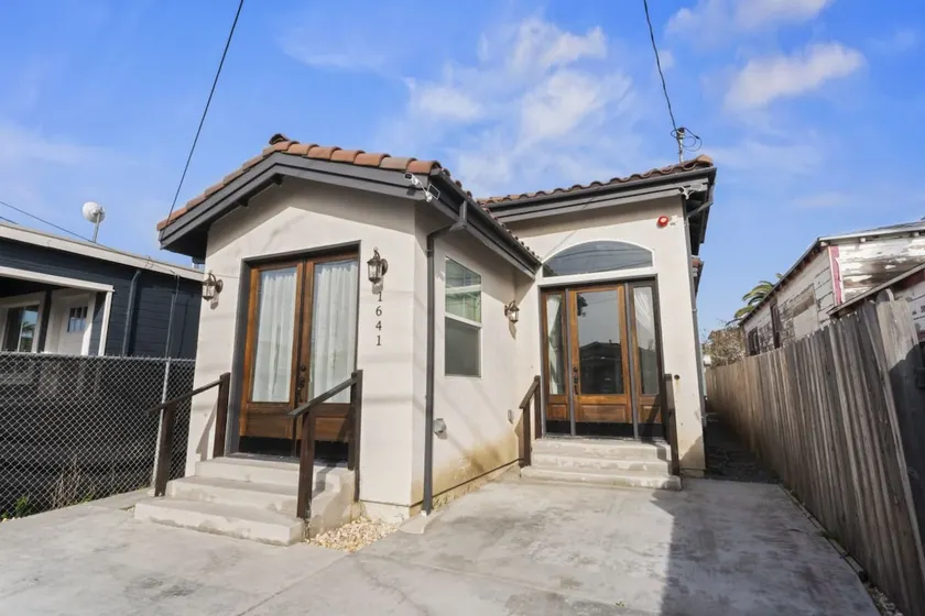 Charming Oakland Home - Image 1
