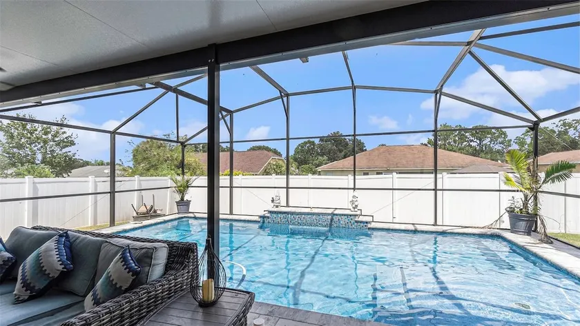 Relax in Heated Saltwater Pool Screened Lanai - Image 1