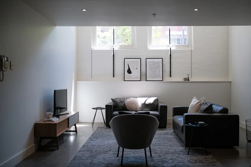 Warehouse Loft Apartment - Image 1