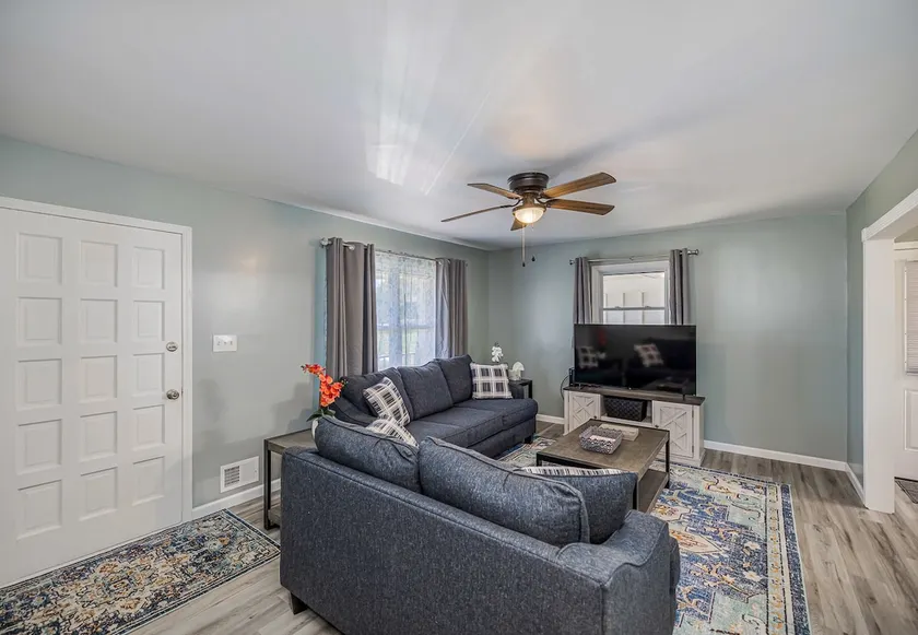 Cozy Home off I-85, 35 minutes from NC and SC border - Image 1