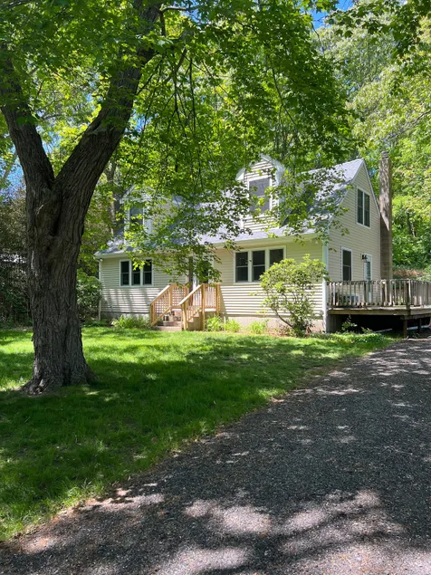 3Br 2 Ba Vacation Rental SK, RI (Summer Only) - Image 1