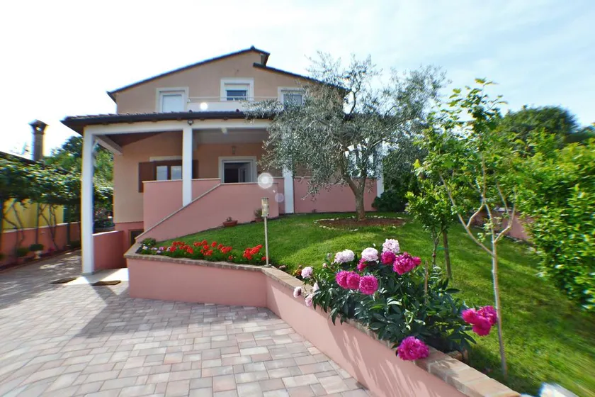 Apartment Sofia - Image 1