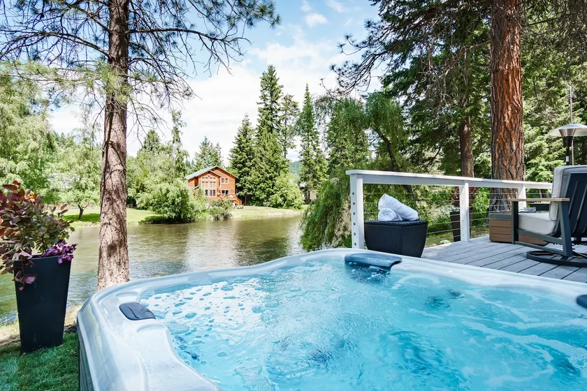 August special at the Relaxing River House - Image 1