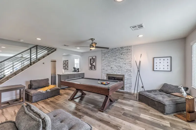 Elegant Villa 5BR, 4.5BA Pool/Hot Tub - Image 1