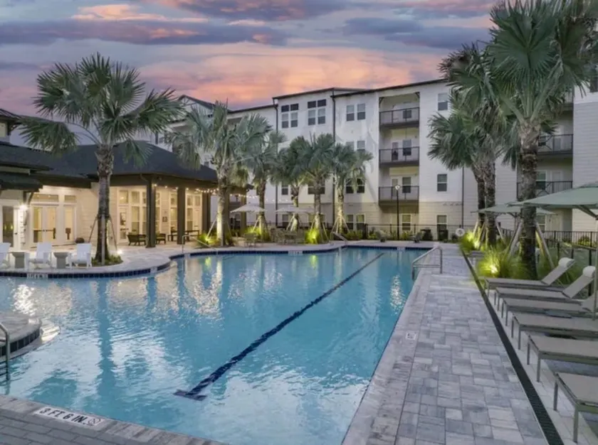 Suite Peace, 3 Miles from NAS Jax - Image 1