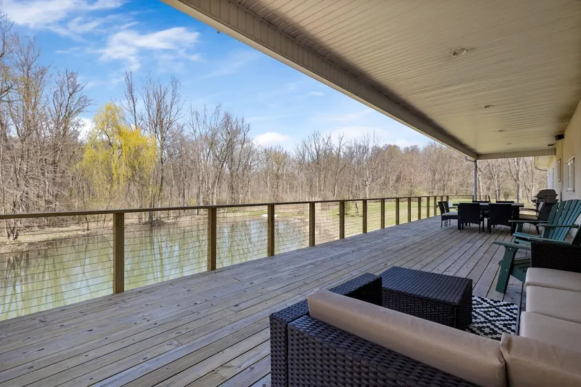 Private Nature Retreat Abutting MI Harbor Country - Image 1
