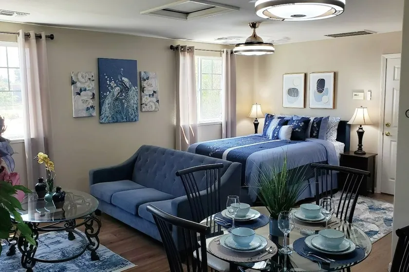 Elegant Studio Apt. House Near Emanuel Hospital - Image 1