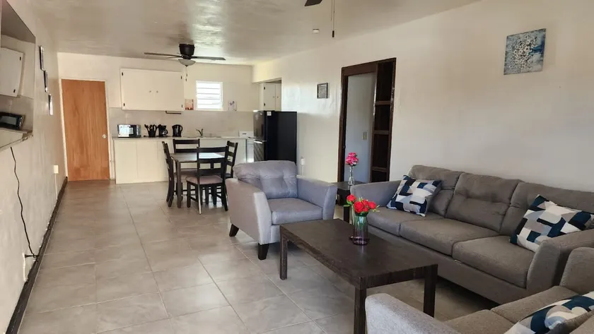 Locals In Paradise Apt. 3 1Room - Image 1