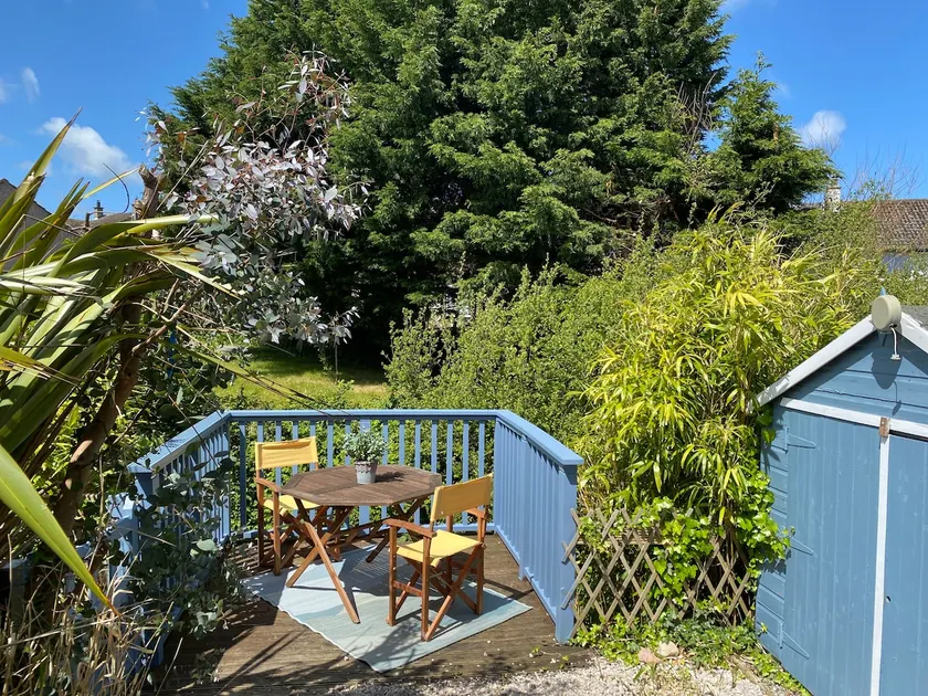 Cuddfan, a cosy hiding place in Moelfre. - Image 1
