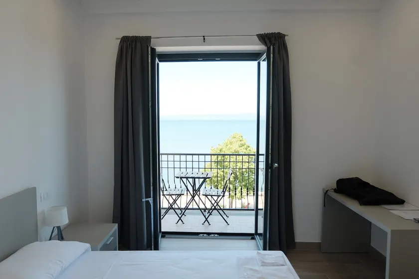 Like Lake: Bisentina Vista Lago - Image 1