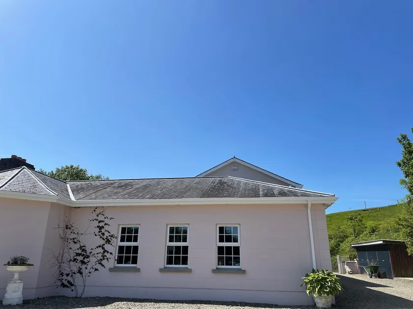 The Cottage at Riverbank - Image 1