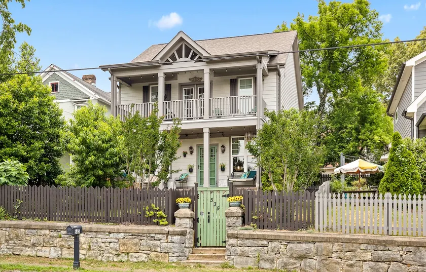 Walkable Northshore 3BR—Hot Tub, 2 Kings & Fire Pt - Image 1