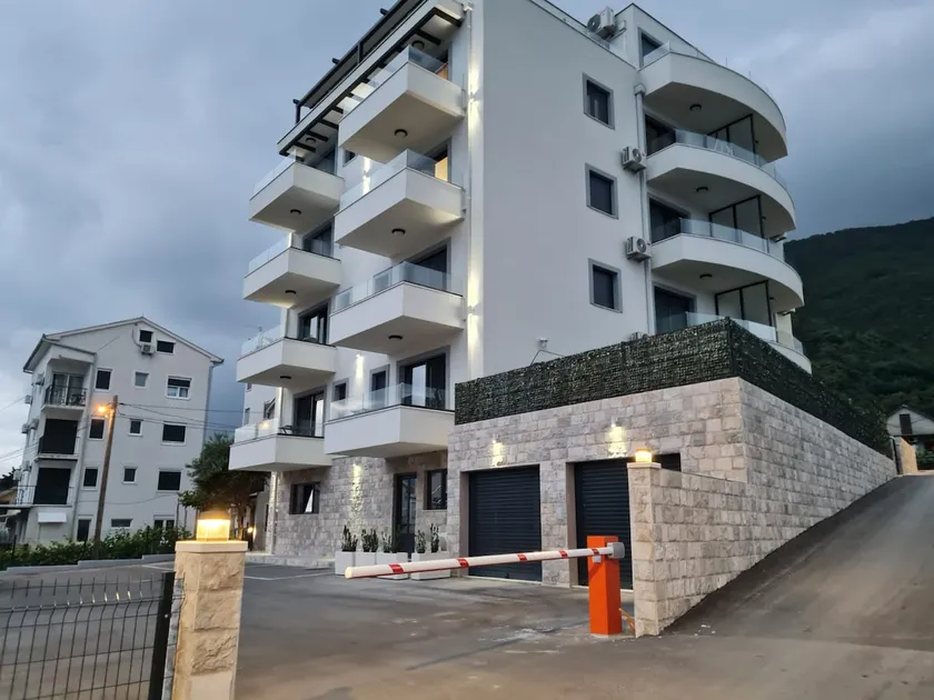 Apartment Meri, Herceg Novi, Đenovići - Image 1