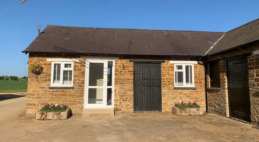 Stable Cottage on beautiful farm - Image 1