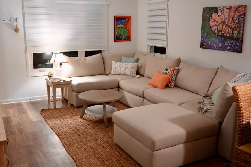 Modern Condo steps to the Beach - Image 1