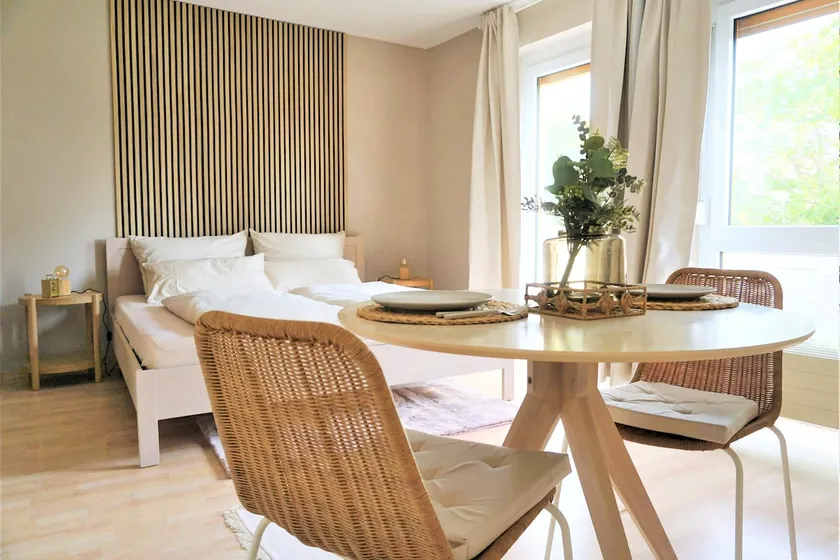 *Scandi Spacious Studio near Residenz & Park* - Image 1