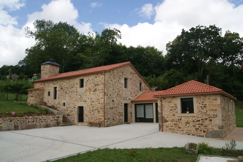 Casa de Busto - Image 1