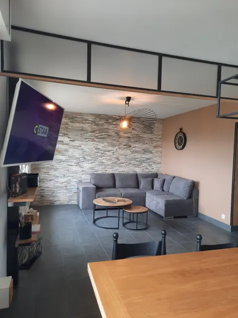 Spacious fully renovated apartment in BLOIS - Image 1