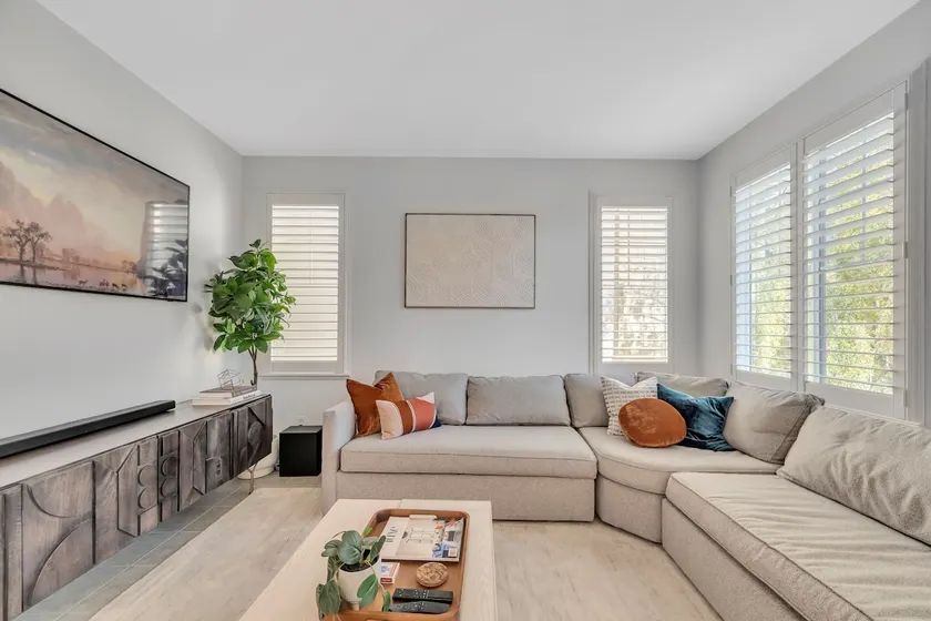 $1.8M Luxe MeiCasa | 5min Levi | EV | Massage Beds - Image 1