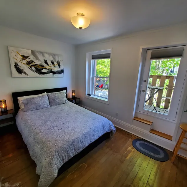 Relaxing two-bedroom in the heart of the city - Image 1