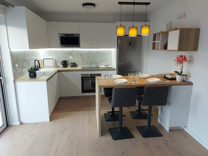 Dora's Signature Apt • 15 min to Airport - Image 1