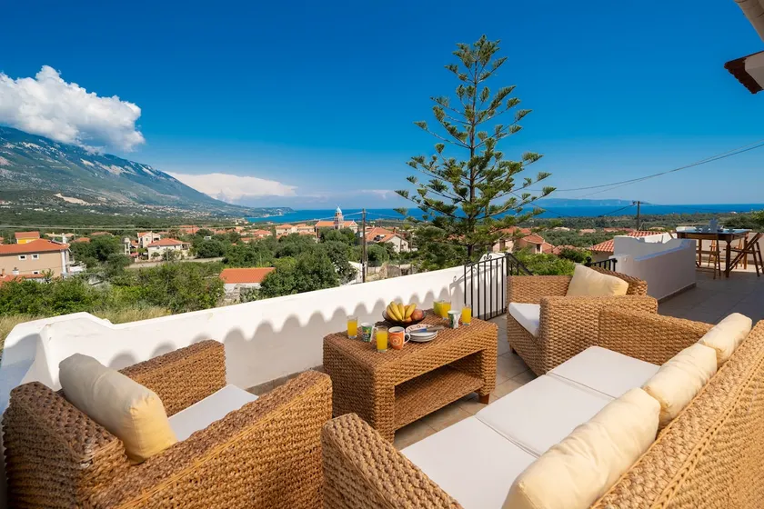 Villa Stunning Views - Image 1