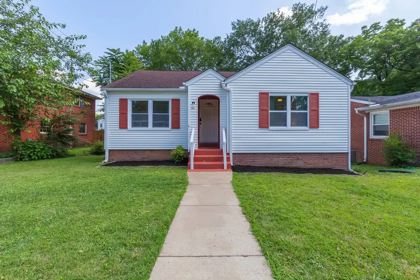 1mi to downtown, hospital, & 18 pickleball courts! - Image 1