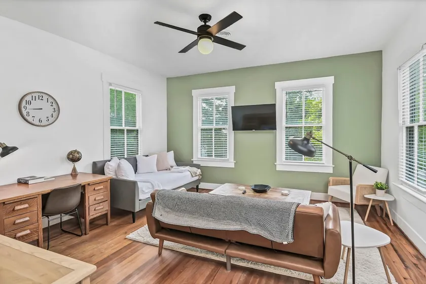 The Sage Apartment | Mins to USC Sleeps 4 1BD 1BA - Image 1