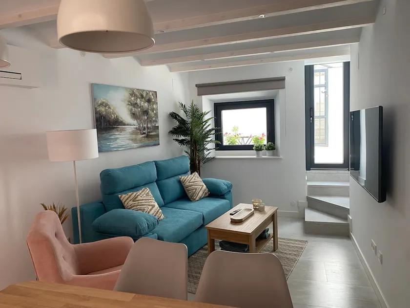 Studio House - Image 1