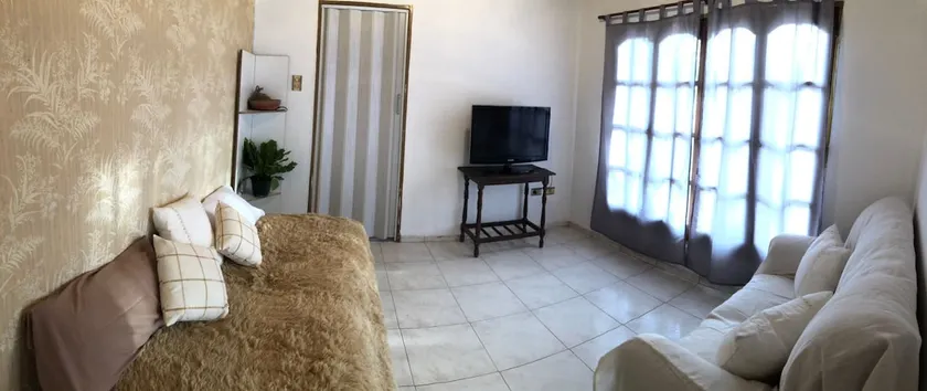 Chardonnay House - Image 1