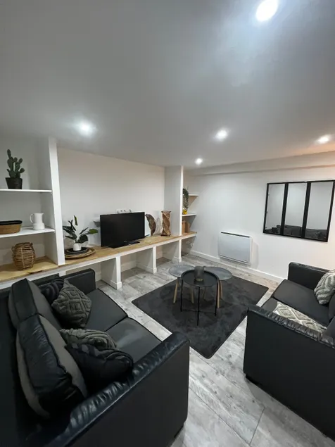 Townhouse – 3 rooms – Heart of Montargis - Image 1