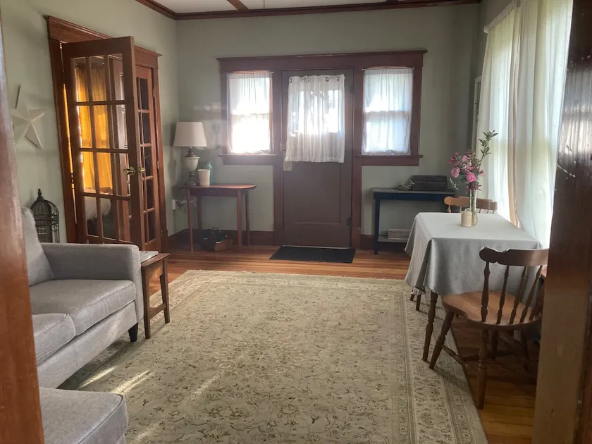 Acorn House - Image 1