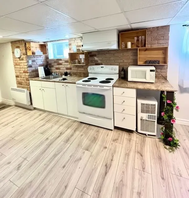Harmony Hideaway: 1-bedroom loft - Image 1