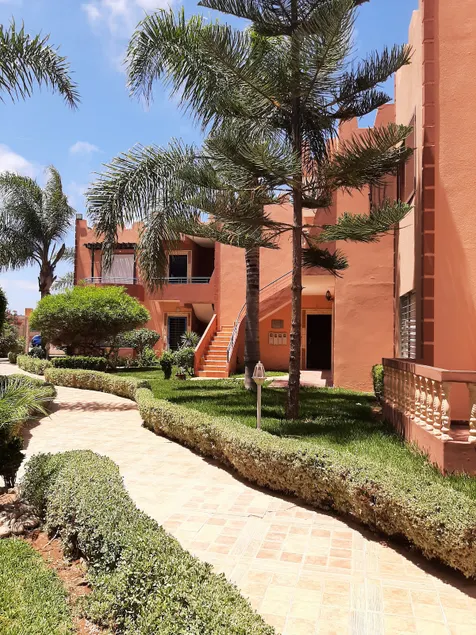 Appartement avec piscine a sidi bouzid - Image 1