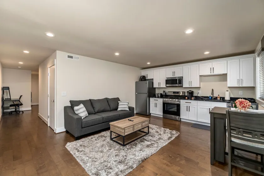 Serene 1 Bdrm, 1 Bath Apartment - Image 1
