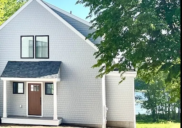 4BR 4.5BA Pet Friendly Riverfront Home - Image 1
