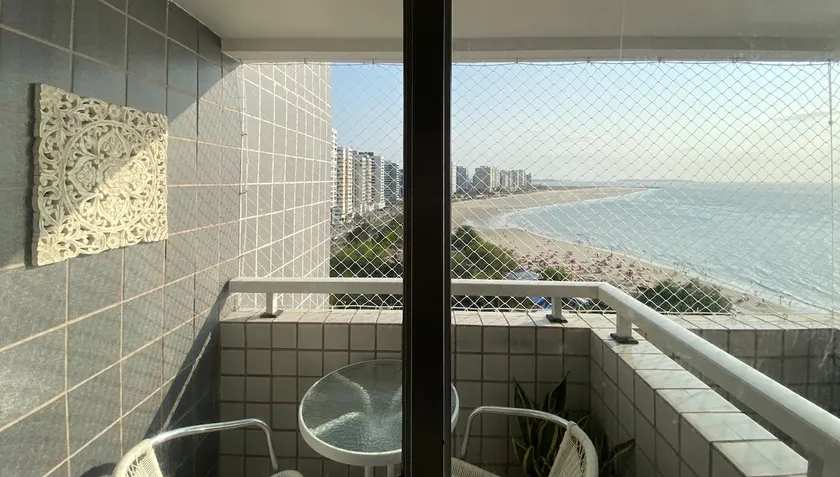Flat between the lagoon and the sea - Image 1