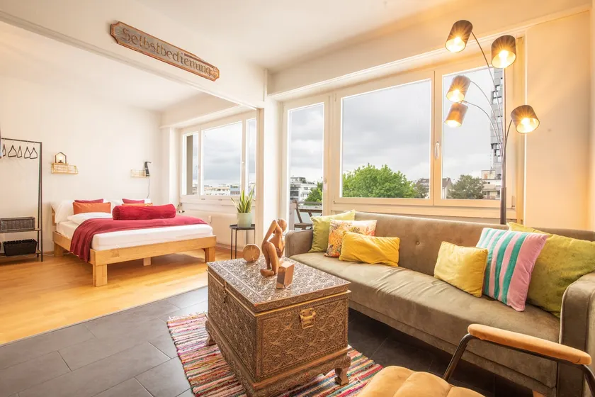 Special *M0DERN LiSA* Apartment - Image 1