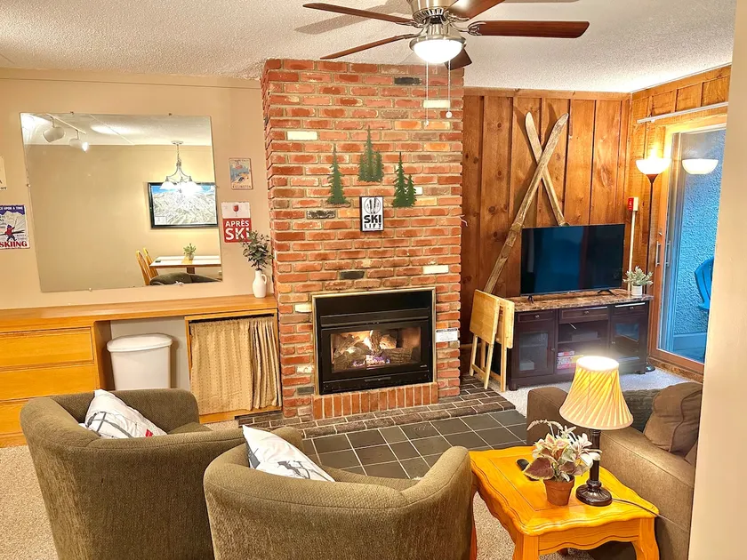 Cozy Condo- Close to Mountain, Ski home trail - Image 1
