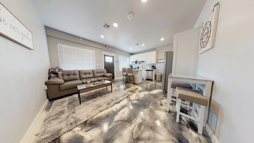 Modern 2 Bedroom Apt.(4) in Elgin, OK. - Image 1