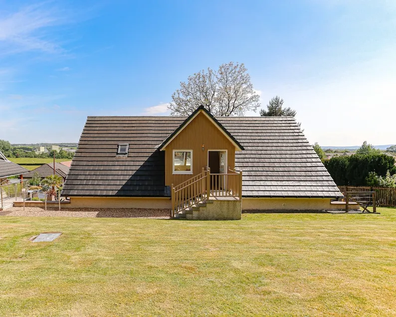 Silver Birch Annex - Image 1