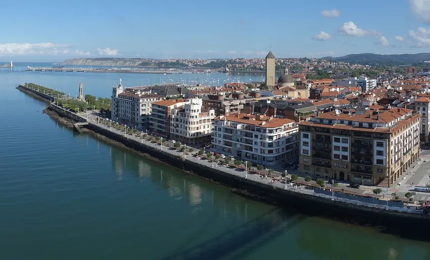 Family apartment in Getxo - Image 1