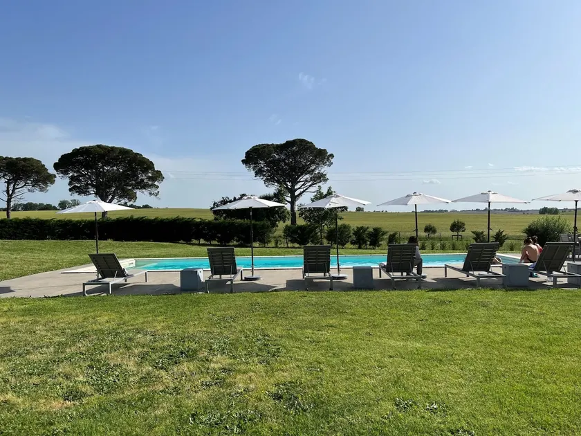 Binel Farm in Ronsac for 18 people - Image 1