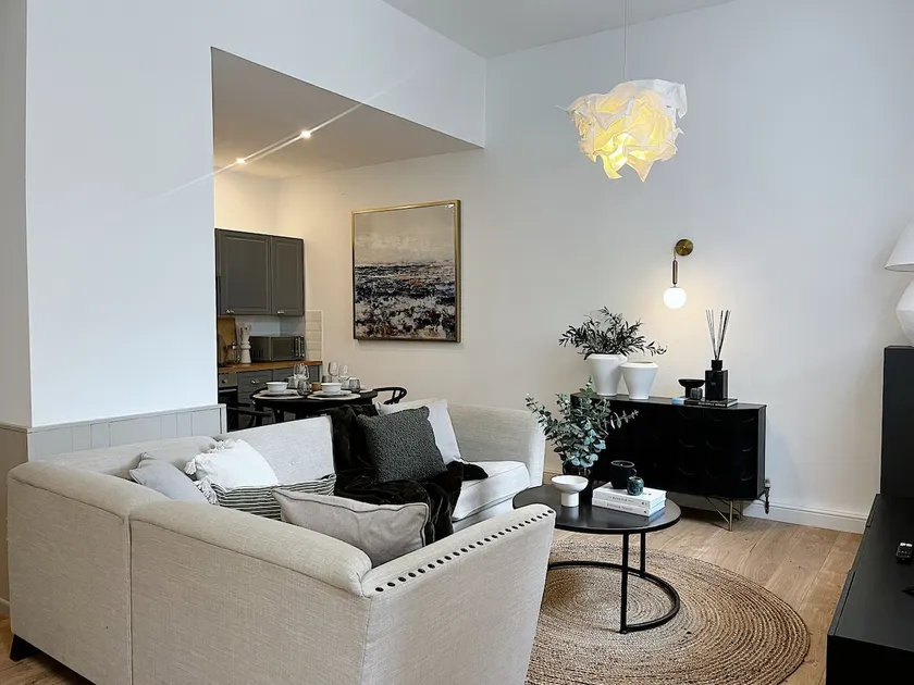Todmorden Town Centre Apartment - Image 1