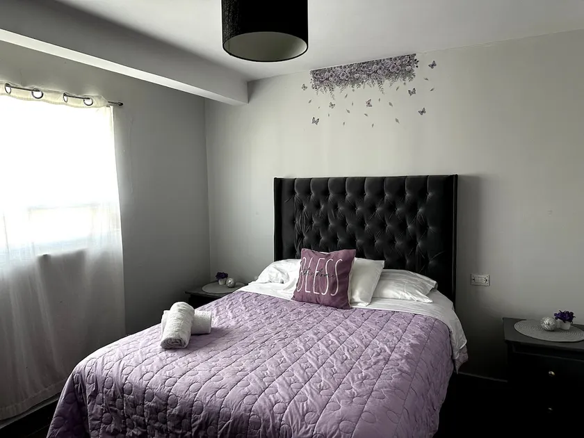 Apartment with parking - Image 1